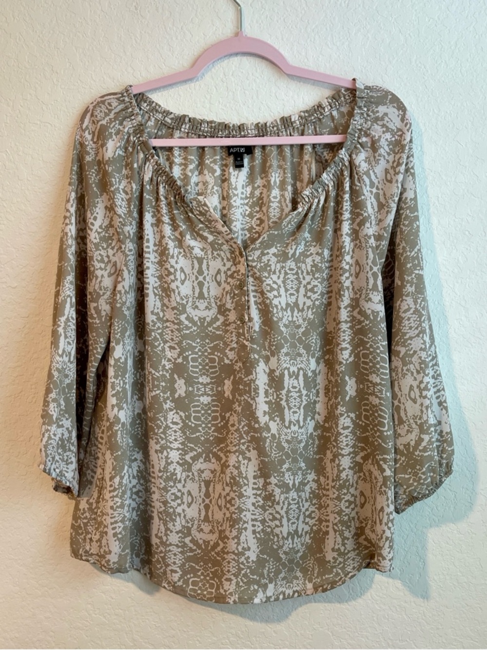 Apt. 9 Taupe Grey and White Printed Peasant Top